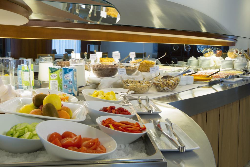 Victoria Frontemare Beach & Spa Hotel Jesolo Exteriör bild