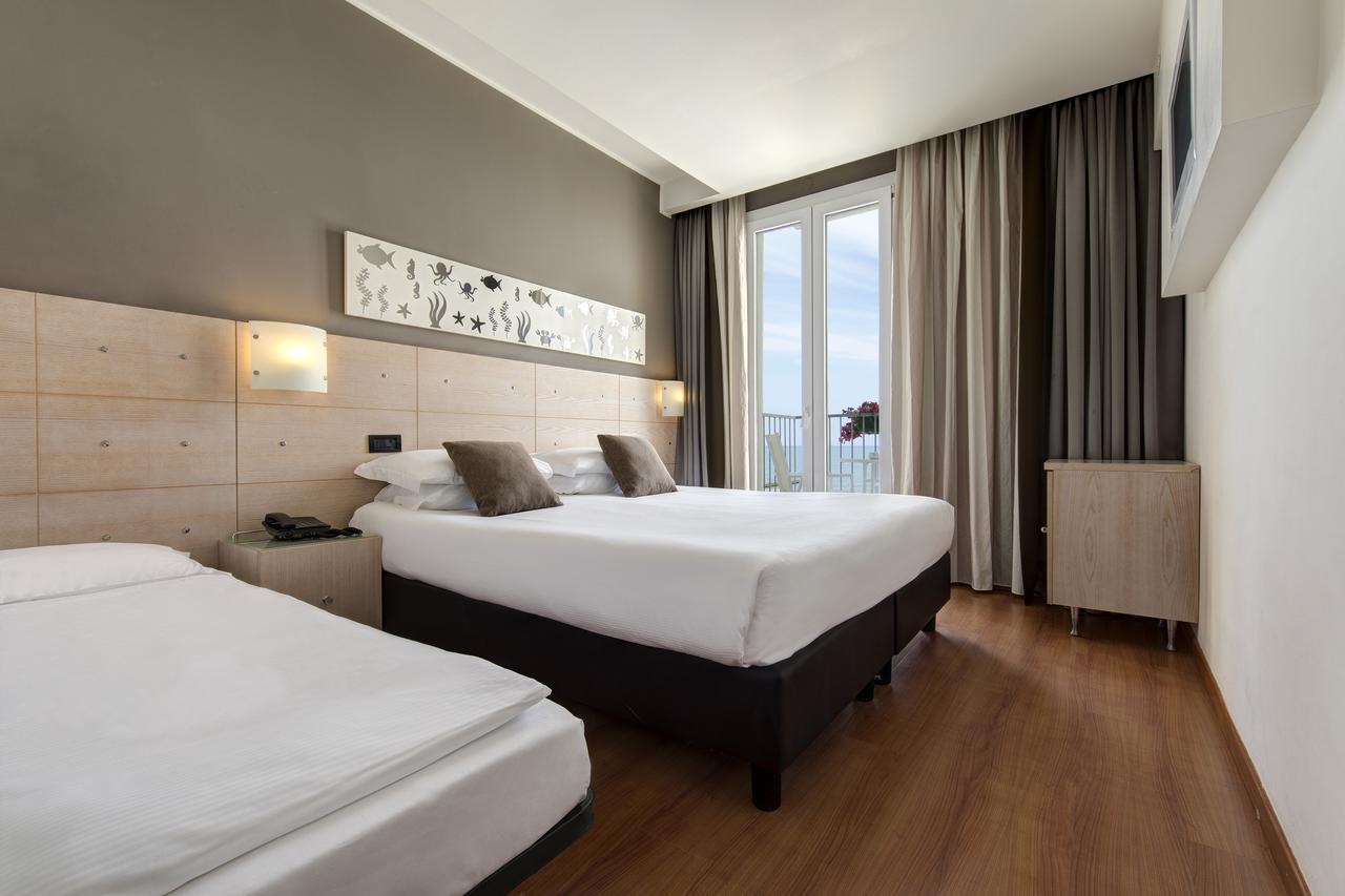 Victoria Frontemare Beach & Spa Hotel Jesolo Exteriör bild